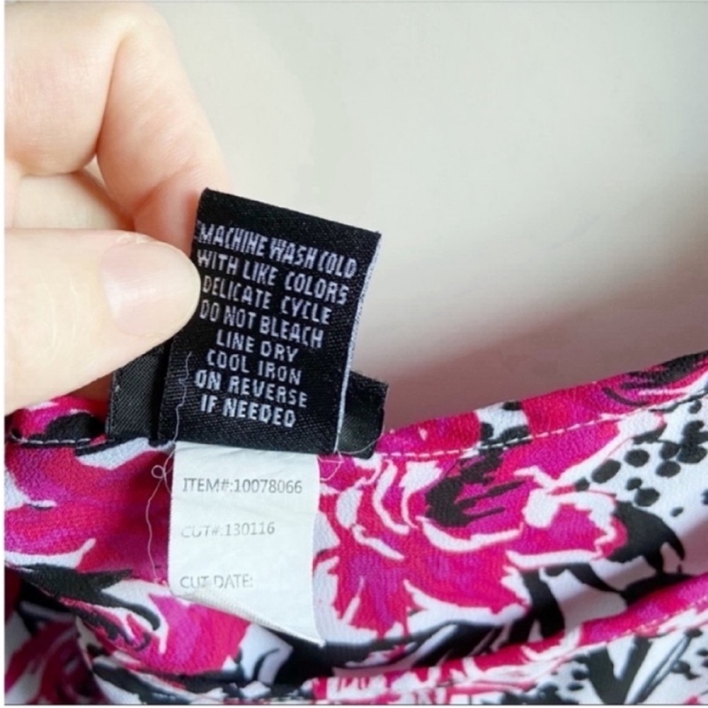 Torrid pink rose print georgette blouse open back - Picture 7 of 8